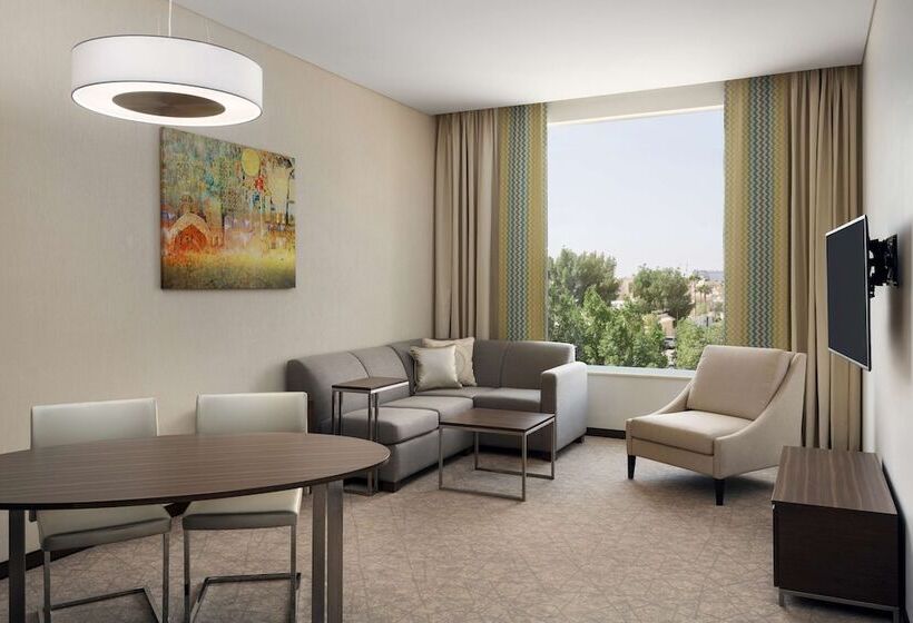 סוויטה, Hyatt Place Riyadh Sulaimania