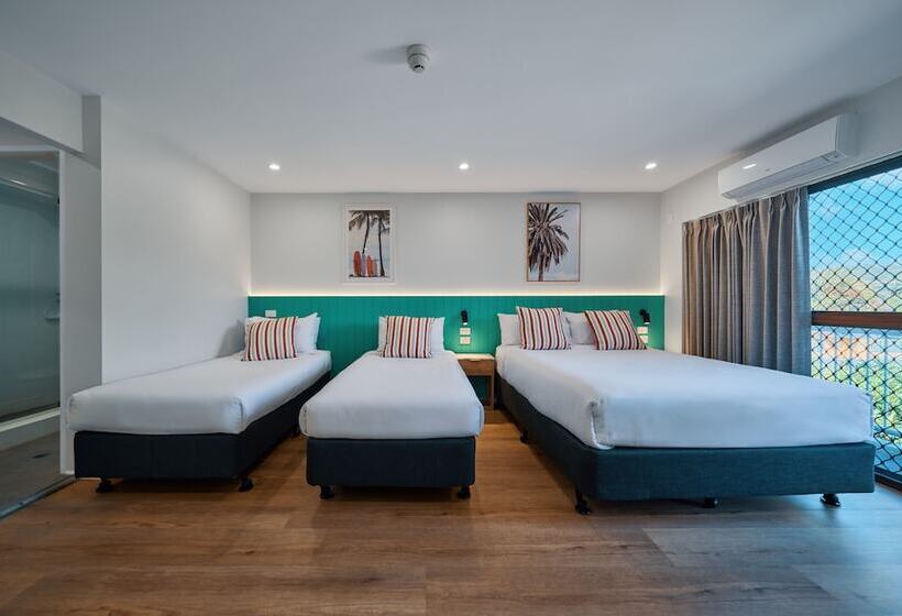 ファミリールーム, Red Star Palm Beach