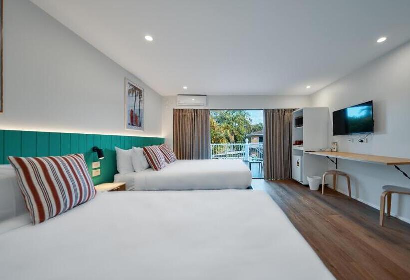 Номер Стандарт, Red Star Palm Beach