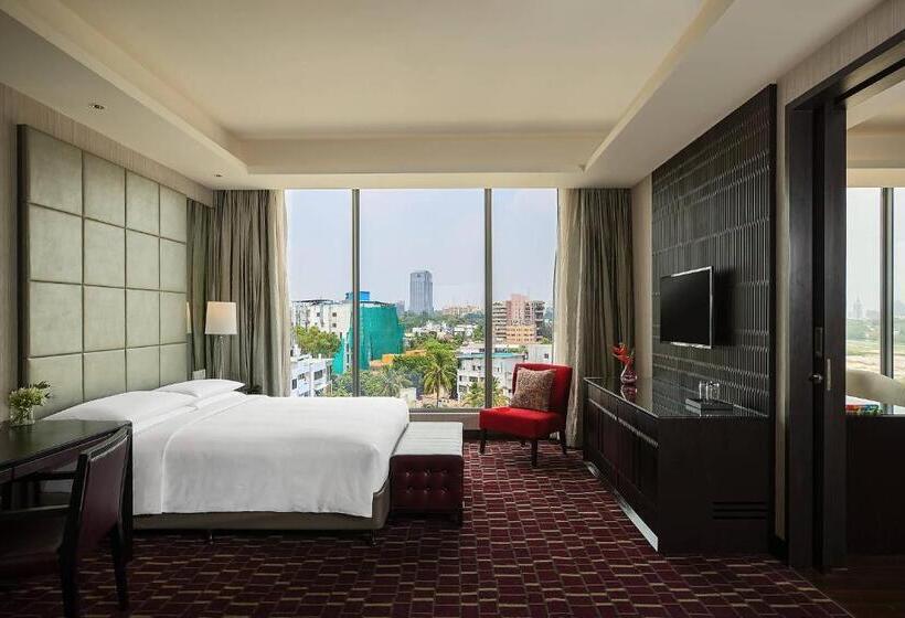 이그제큐티브 스위트 킹침대, Renaissance Bengaluru Race Course