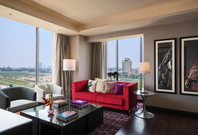 이그제큐티브 스위트 킹침대, Renaissance Bengaluru Race Course