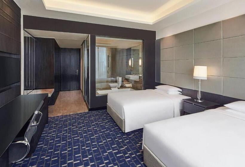 스탠다드 도시전망 룸, Renaissance Bengaluru Race Course