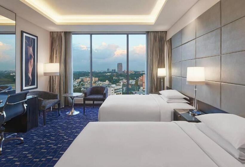 스탠다드 도시전망 룸, Renaissance Bengaluru Race Course