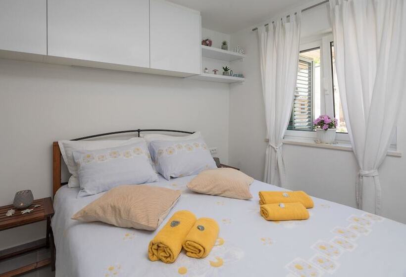 Quarto Estandar, Split Center Suites