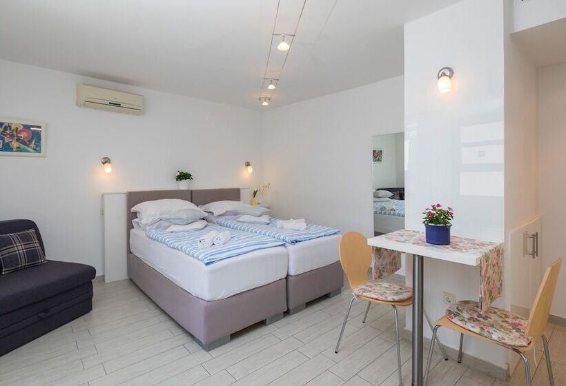 Quarto Comfort, Split Center Suites