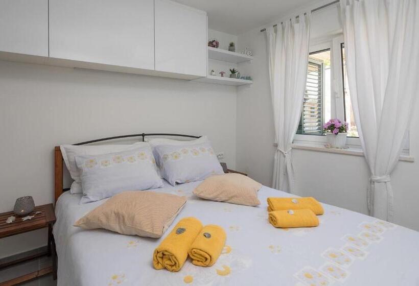 Quarto Estandar, Split Center Suites