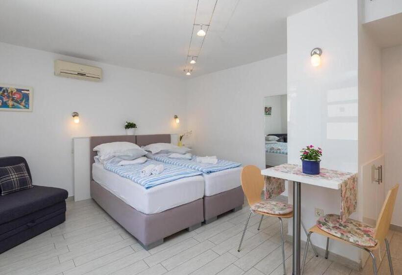 Quarto Comfort, Split Center Suites