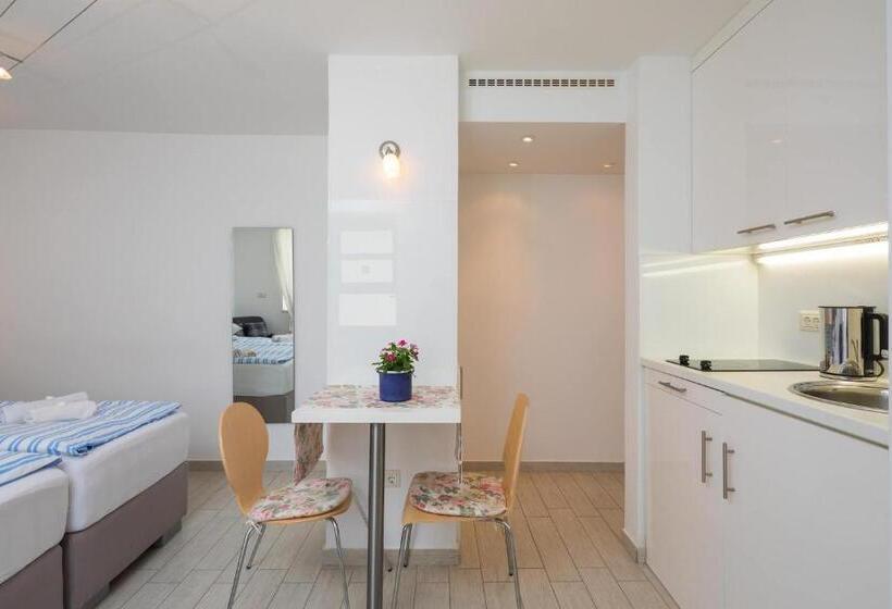 Quarto Comfort, Split Center Suites