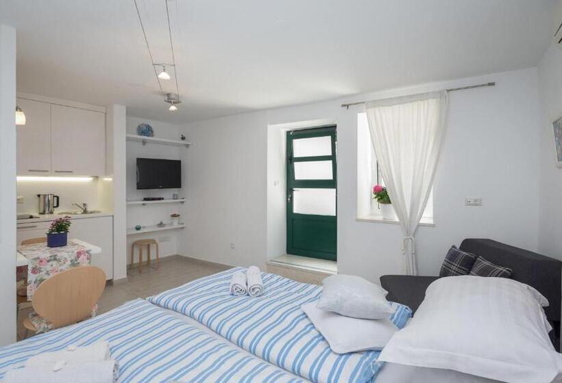 Quarto Comfort, Split Center Suites