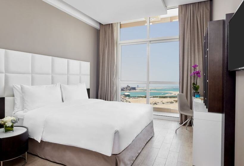 مجموعه ویستا شهر, Staybridge Suites   Doha Lusail, An Ihg