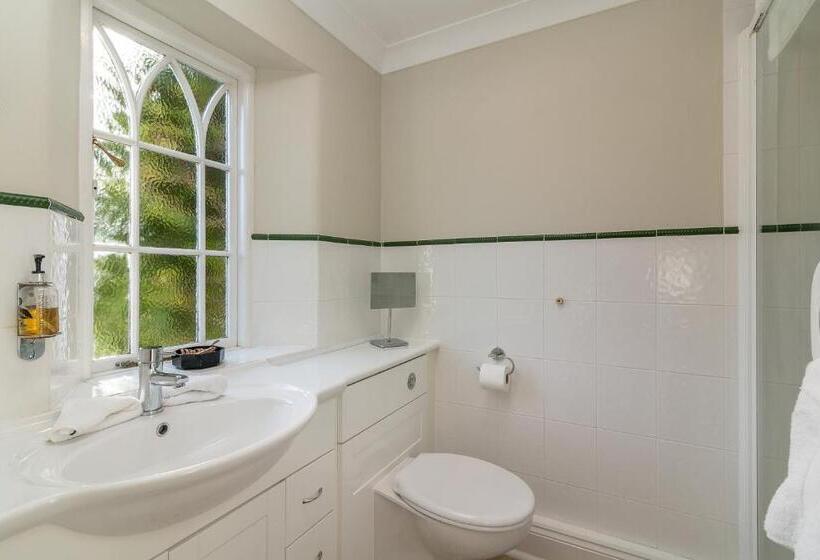 标准间, The Lynch Country House