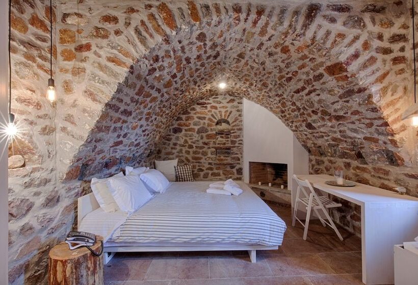 Люкс Семейный 2 Спальни, Aegila Boutique