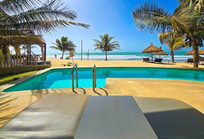 اتاق پرمیوم با چشم‌انداز دریا, Balafon Beach Resort
