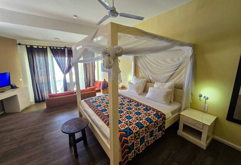 اتاق پرمیوم با چشم‌انداز دریا, Balafon Beach Resort