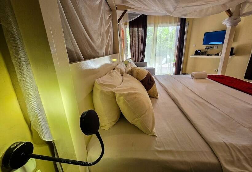 اتاق استاندارد با چشم‌انداز باغ, Balafon Beach Resort