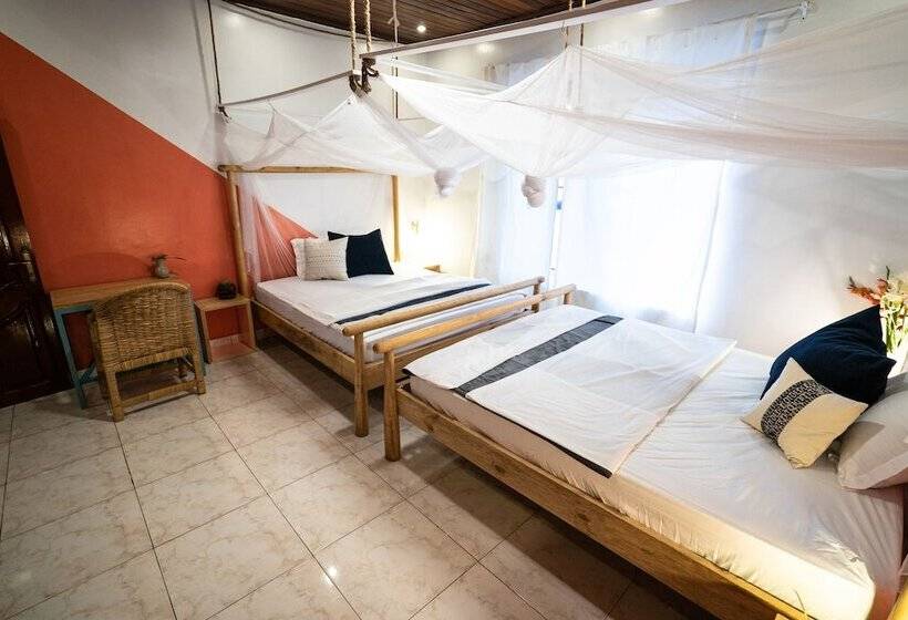اتاق خانوادگی, Omx Hotel Kimi