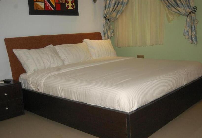 آپارتمان 1 خوابه, Ben Auto