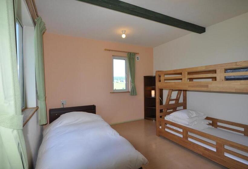 חדר סטנדרט לשלושה, Gufo No Mori Kamifurano