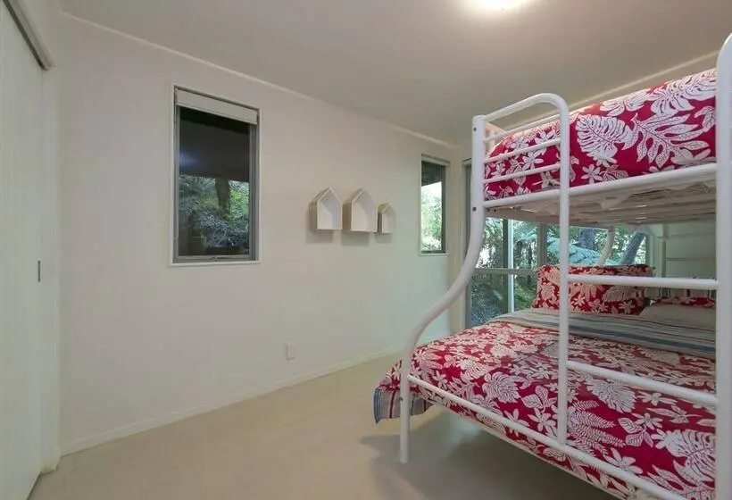４ベッドルームハウス, Ted S Cottage Near Little Oneroa Beach