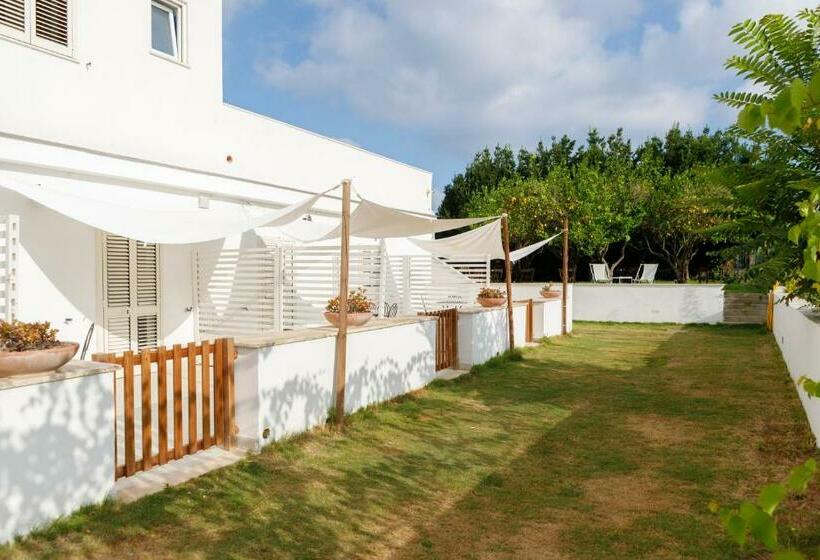 标准三人间, La Casa Sul Faro