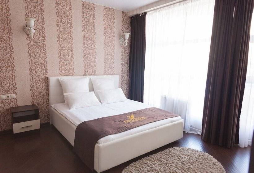 غرفة قياسية, Royal