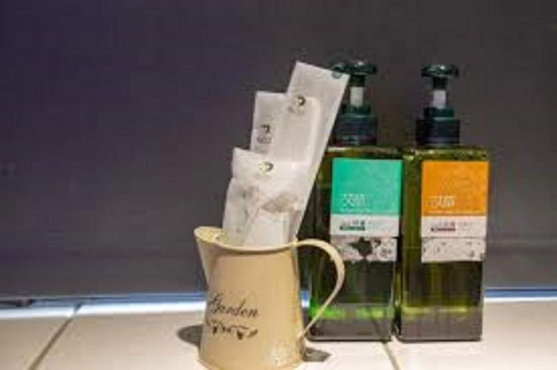 اتاق استاندارد یک نفره, The Cole