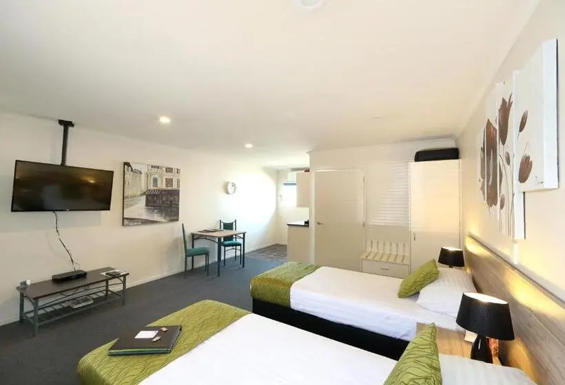 スタンダードスタジオ, Havelock North Motor Lodge