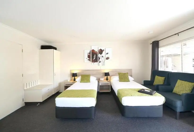 スタンダードスタジオ, Havelock North Motor Lodge