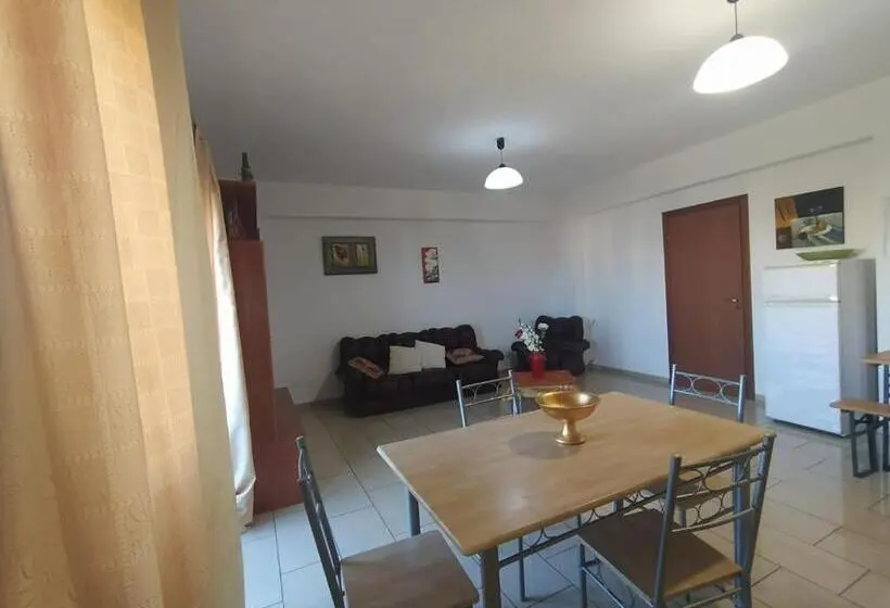 ファミリールーム, Bed And Breakfast Oasi