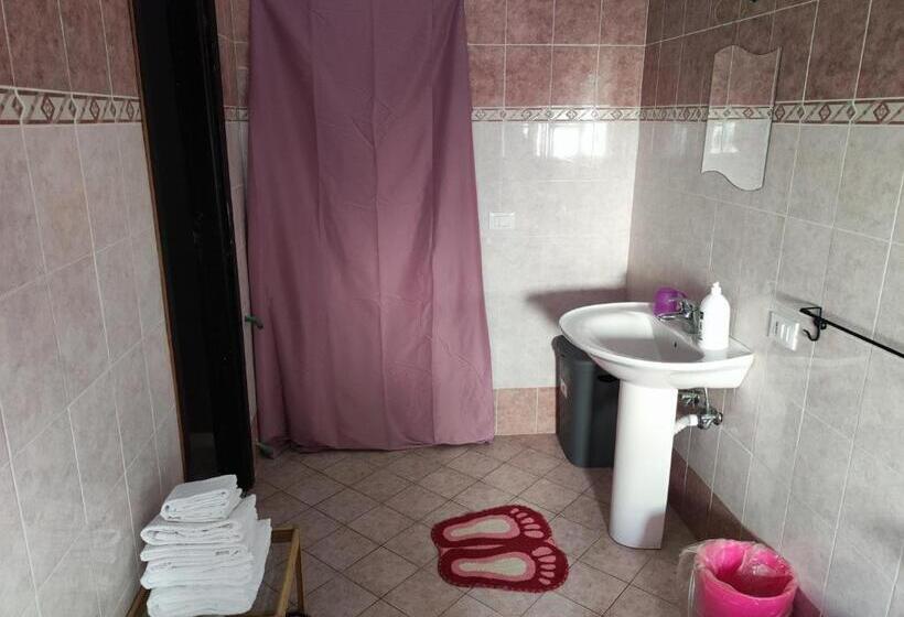 חדר סטנדרט לארבעה, Bed And Breakfast Oasi