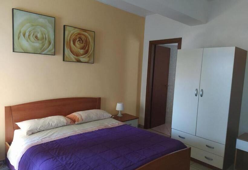 חדר סטנדרט לארבעה נוף לים, Bed And Breakfast Oasi