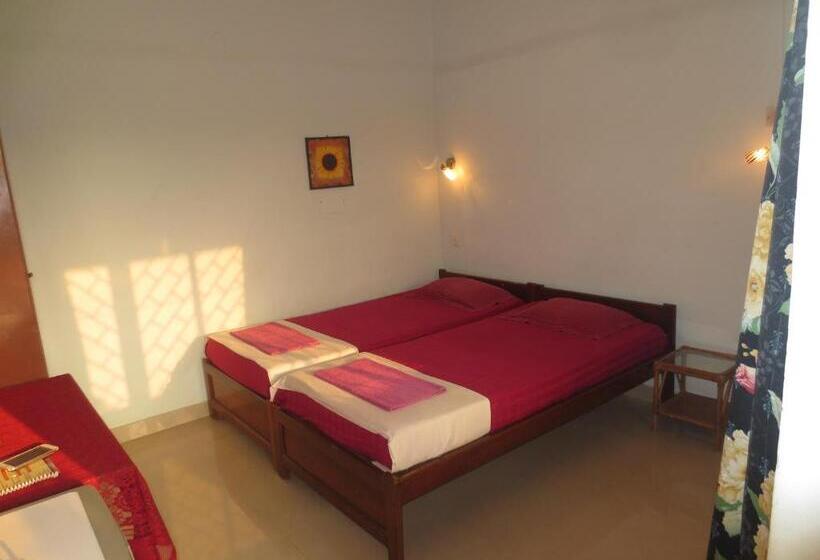 Quarto Estandar com Sacada, Sea Pearl Guesthouse