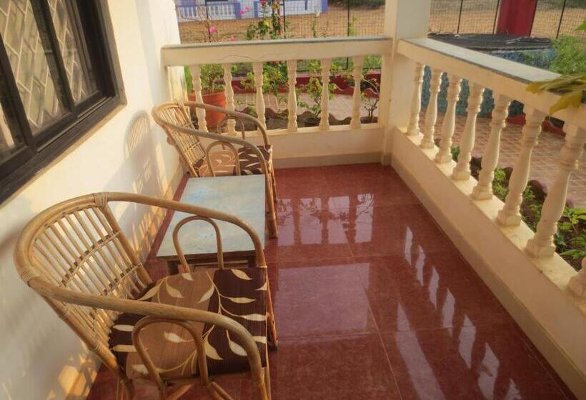 Quarto Estandar com Sacada, Sea Pearl Guesthouse