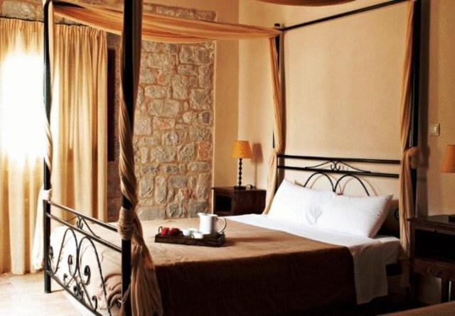 Номер Стандарт Трехместный, Vlyhada Guesthouse