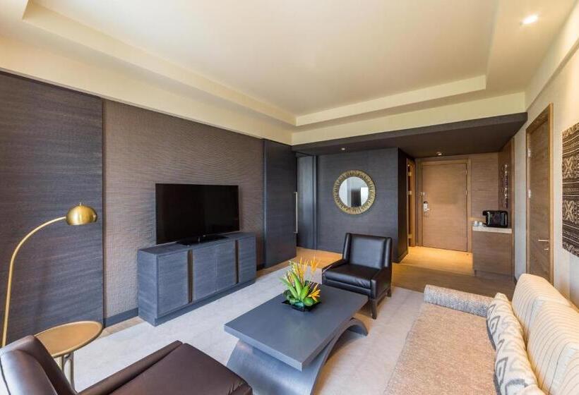 سوییت جونیور با چشمانداز استخر, Radisson Collection Hotel Bamako