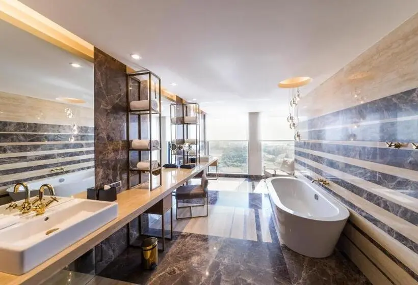 سوئیت پرزیدنت, Radisson Collection Hotel Bamako