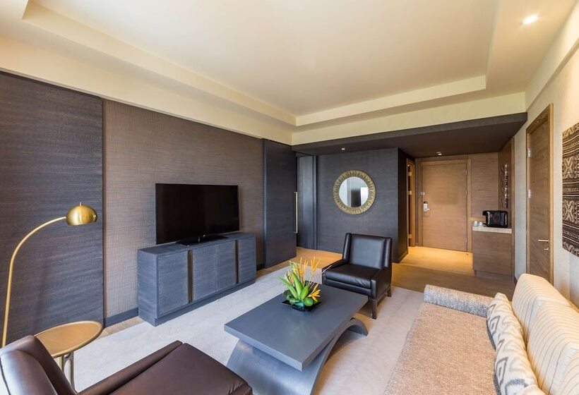 سوییت جونیور با چشمانداز استخر, Radisson Collection Hotel Bamako