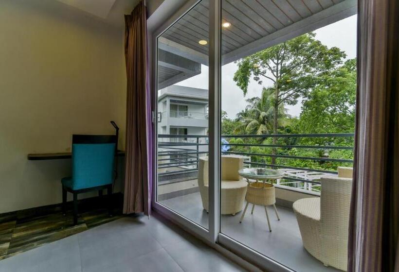 带阳台的高级房间, Ramatan Resort