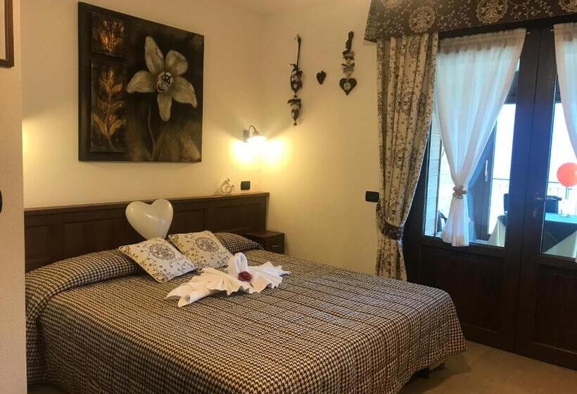 غرفة قياسية مزوَّدة بشُرفة, Agriturismo Verger Plein Soleil