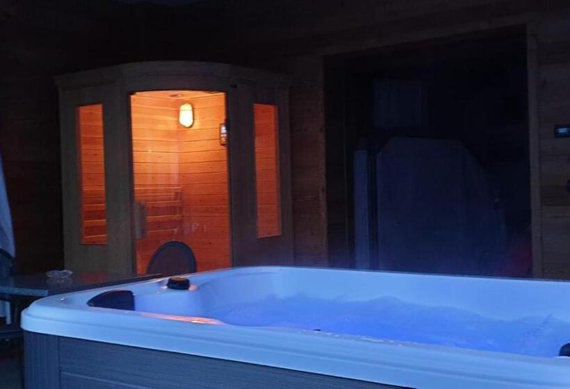 غرفة قياسية مزوَّدة بجاكوزي, Agriturismo Verger Plein Soleil