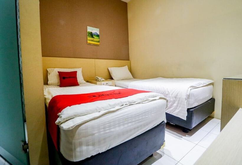 اتاق اکونومی, Reddoorz Near Pasar Tarapung Siring Banjarmasin