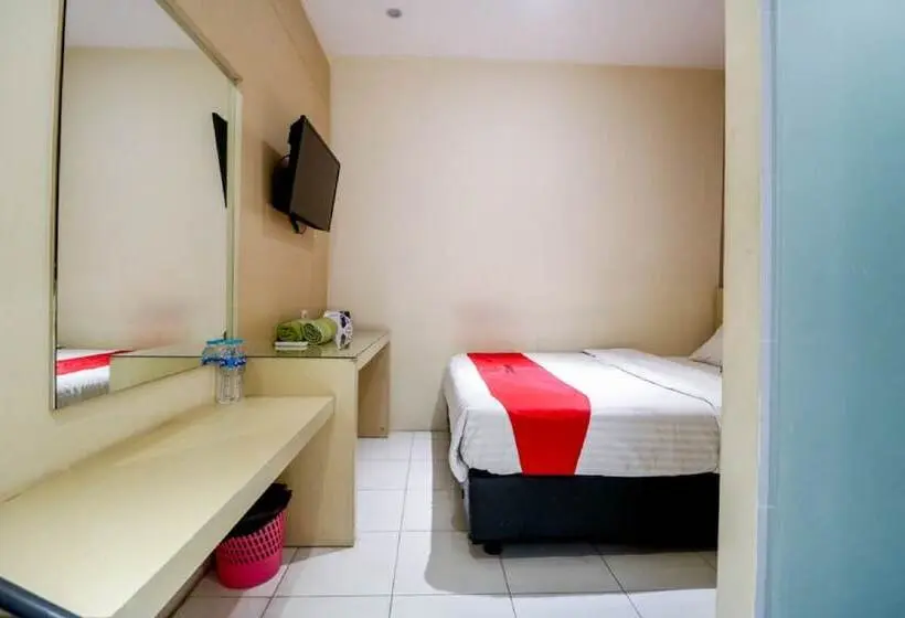 エコノミールーム, Reddoorz Near Pasar Tarapung Siring Banjarmasin