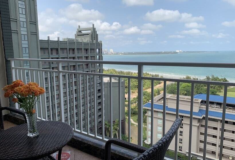 Номер Deluxe Вид на Море, Wyndham Garden Wenchang Nanguo
