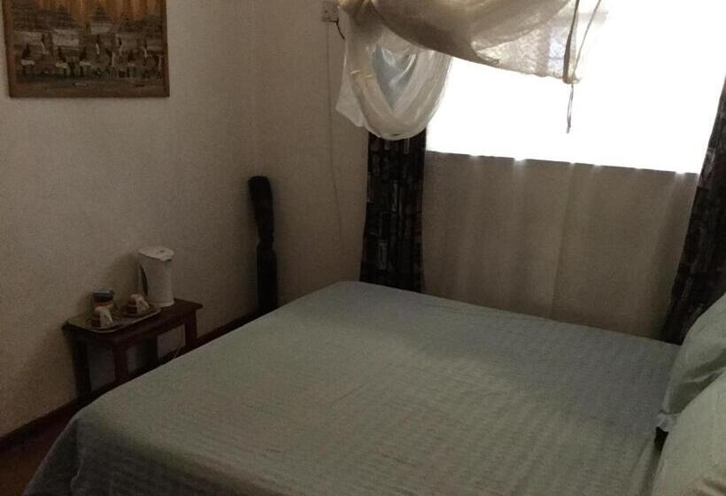 اتاق اکونومی, Tabonina Guesthouse