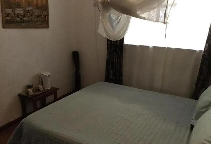 اتاق اکونومی, Tabonina Guesthouse