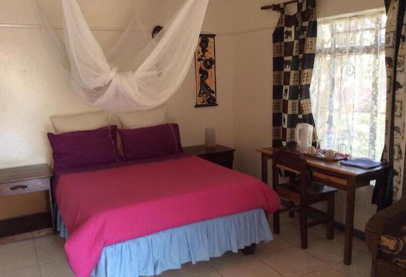 اتاق لوکس, Tabonina Guesthouse