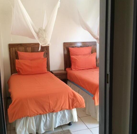 سوییت خانوادگی, Tabonina Guesthouse