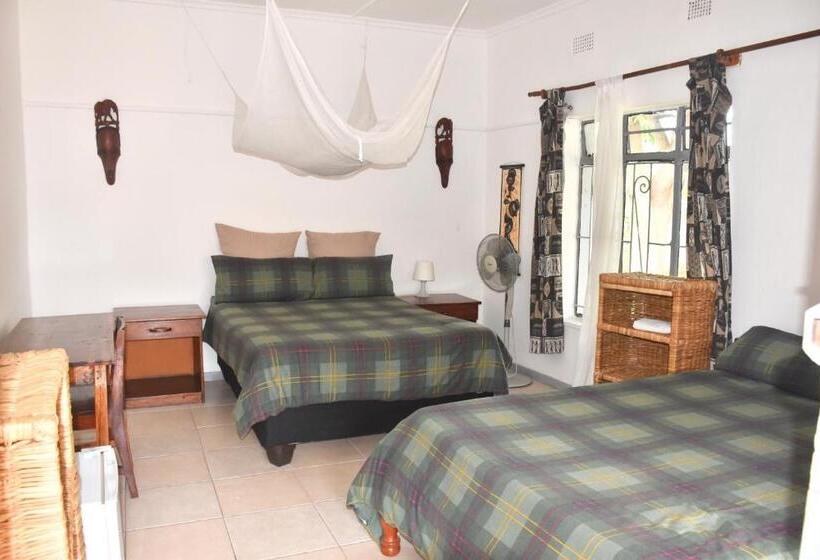 اتاق استاندارد با سرویس بهداشتی مشترک, Tabonina Guesthouse