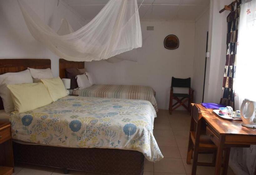 اتاق خانوادگی, Tabonina Guesthouse