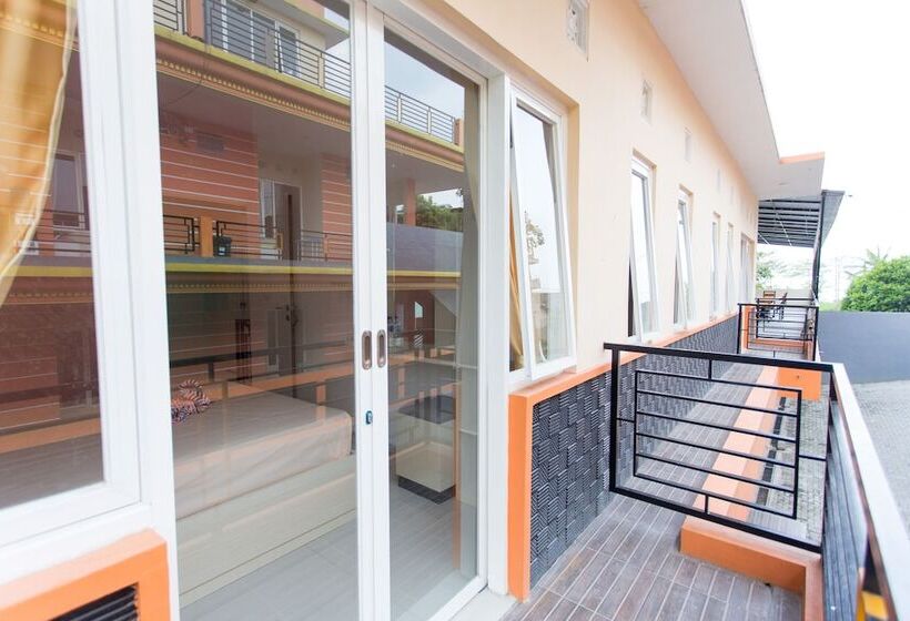 Вилла Deluxe 3 Спальни, Batuque Town Villa 2